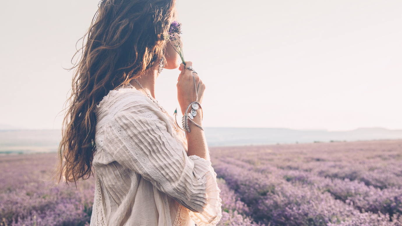 8 Stunning Hair Extension Care Tips For Summer