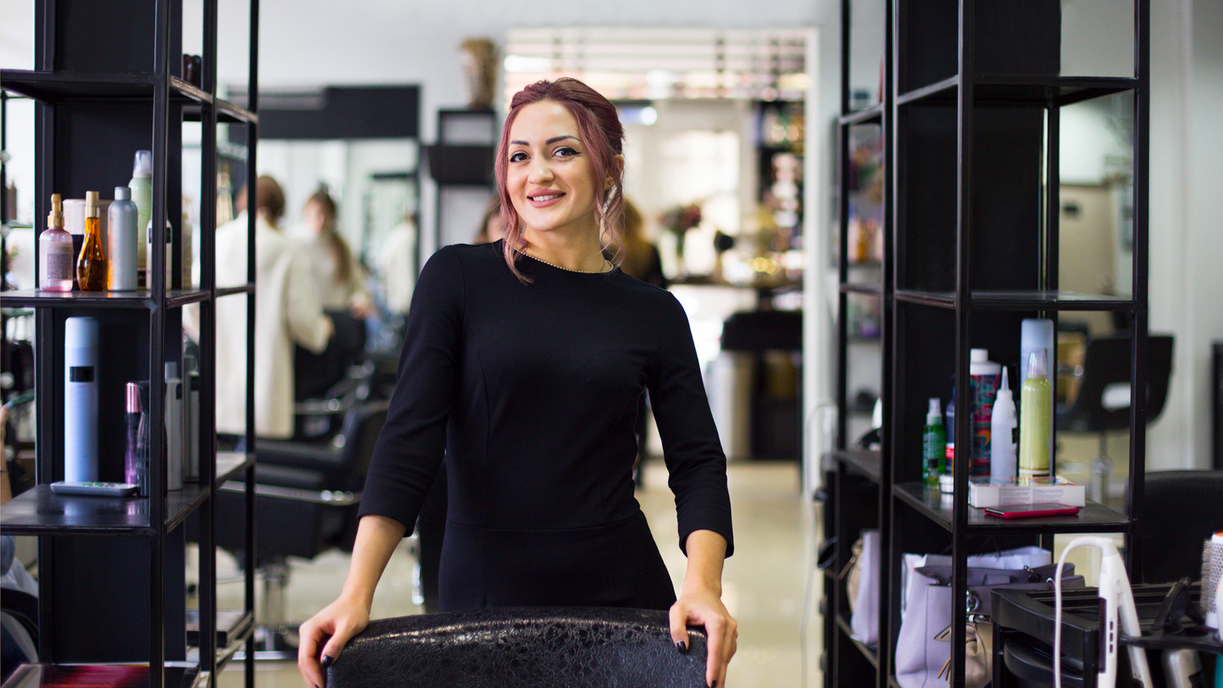 Elevate Your Salon Services with Hairlaya’s Hybrid Hair Extensions